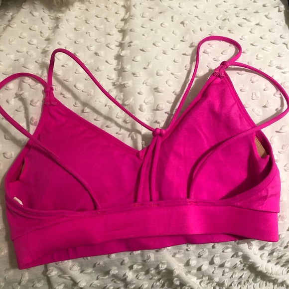 Fabletics Pink Cross Back sports bra - Picture 2 of 3